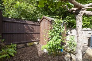 23 Nettlebed Nursery_Garden- click for photo gallery